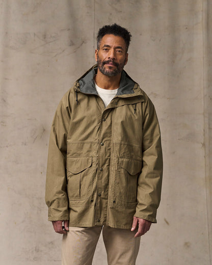 Filson Men Dry Wax Omak Coat - Dark Beige