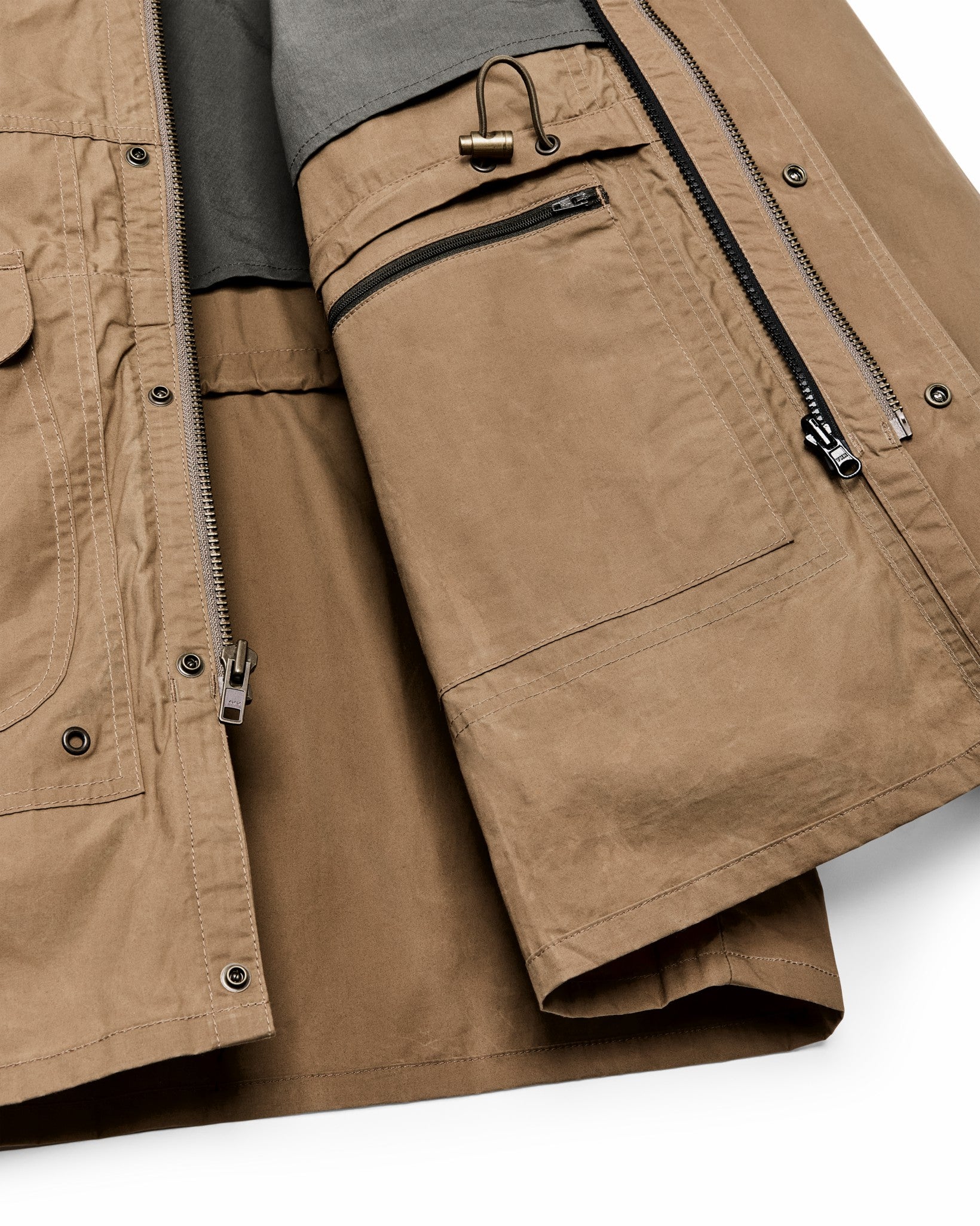 Filson Men Dry Wax Omak Coat - Dark Beige