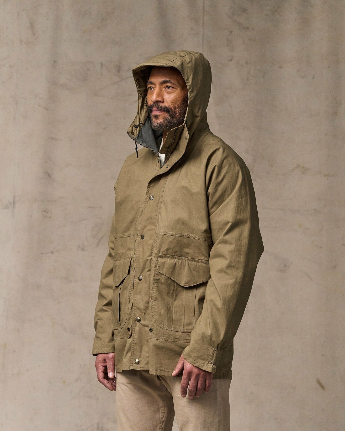 Filson Men Dry Wax Omak Coat - Dark Beige