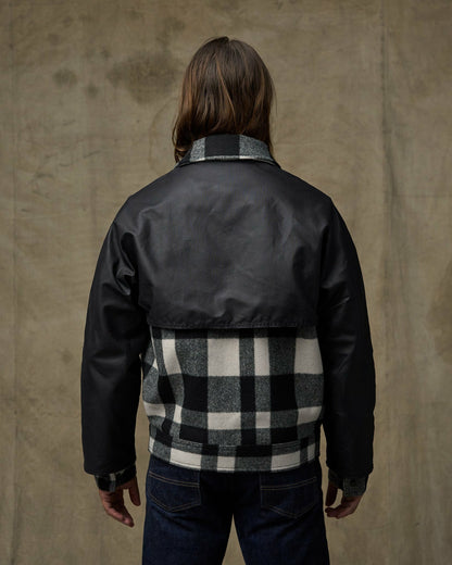 Filson Men Mackinaw Wool Caped Jacket - Natural Black Plaid / Navy