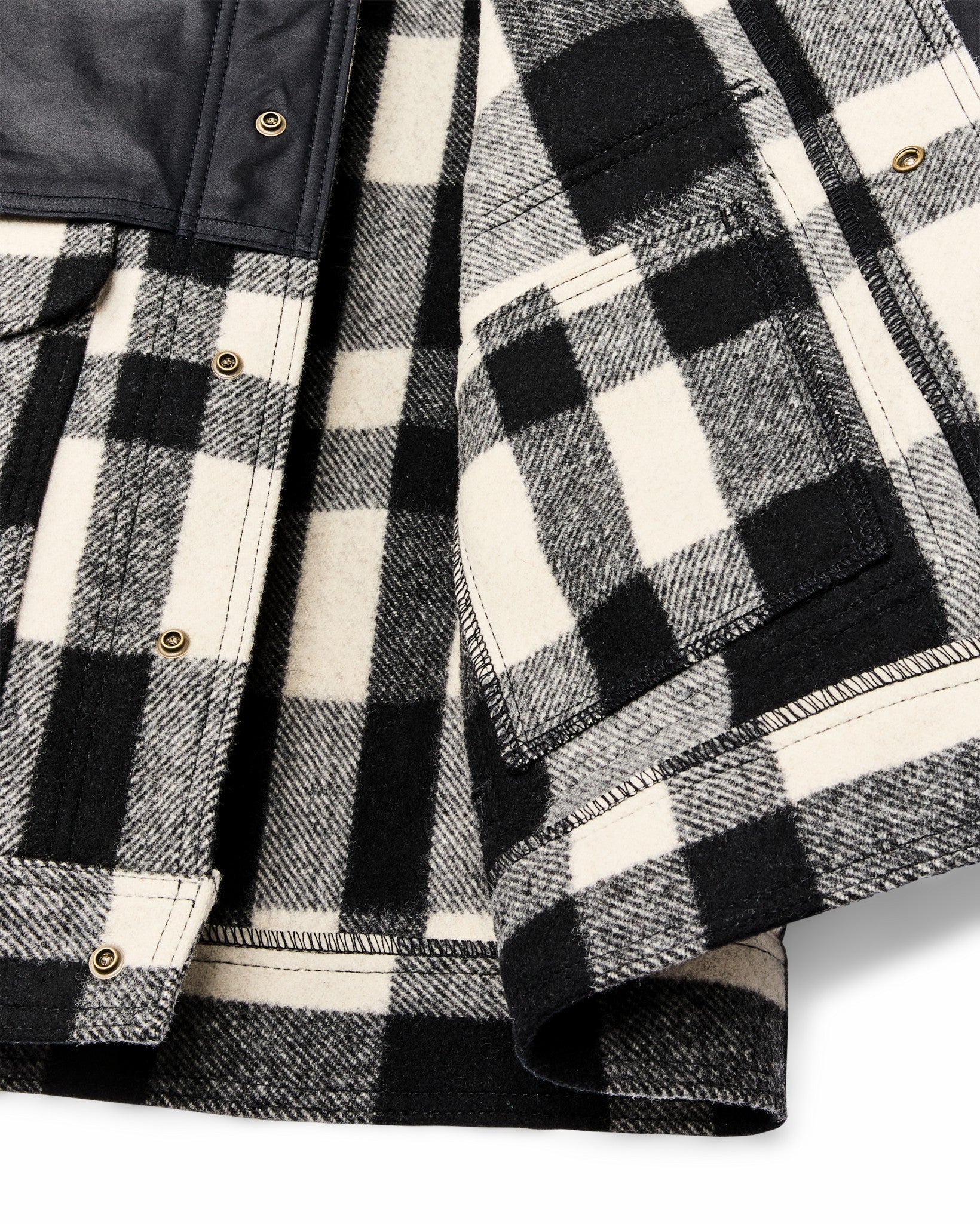 Filson Men Mackinaw Wool Caped Jacket - Natural Black Plaid / Navy