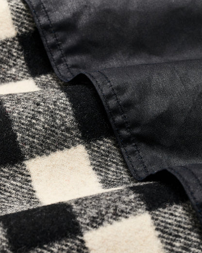 Filson Men Mackinaw Wool Caped Jacket - Natural Black Plaid / Navy