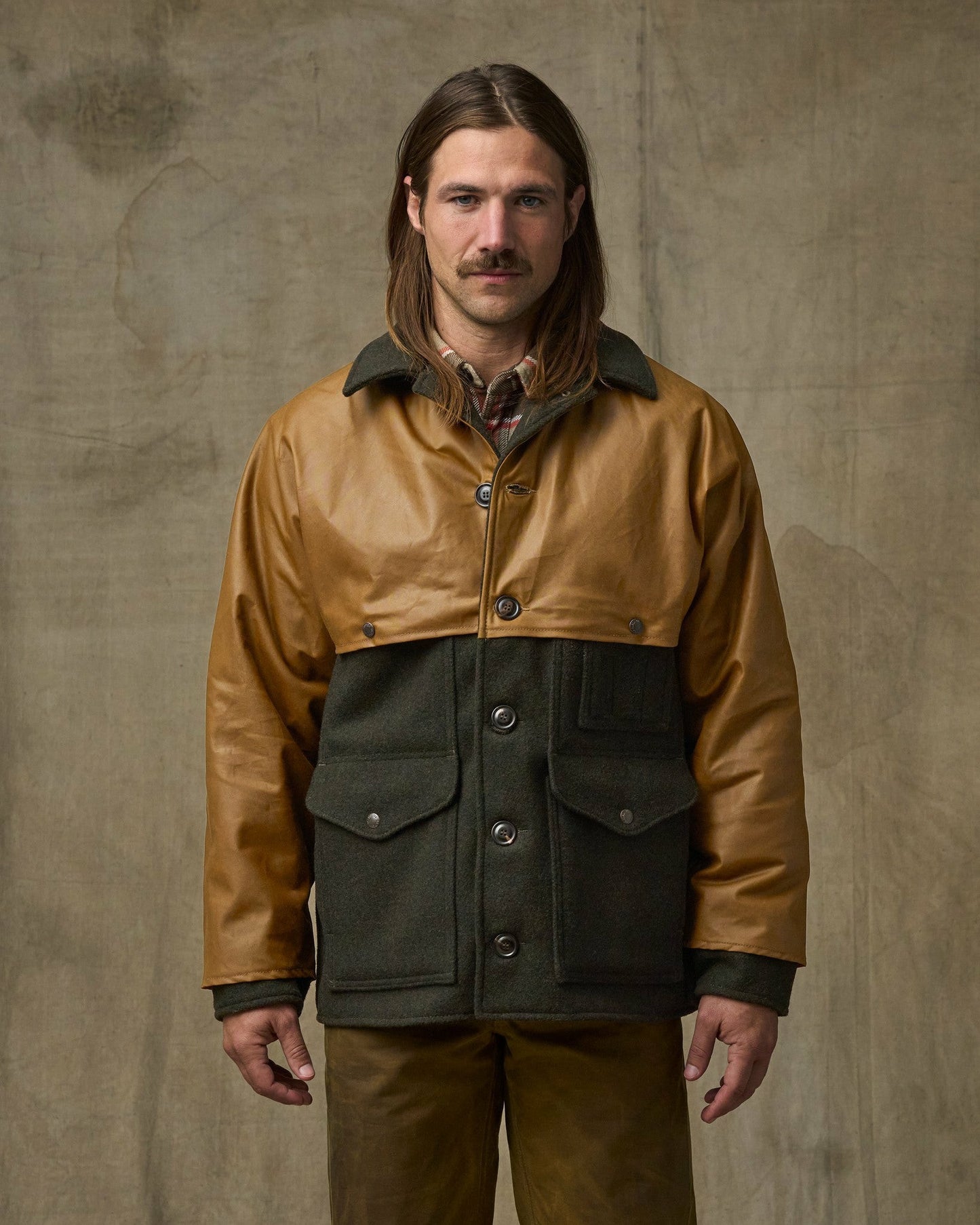 Filson Men Mackinaw Wool Caped Cruiser Jacket - Peat Black / Dark Tan