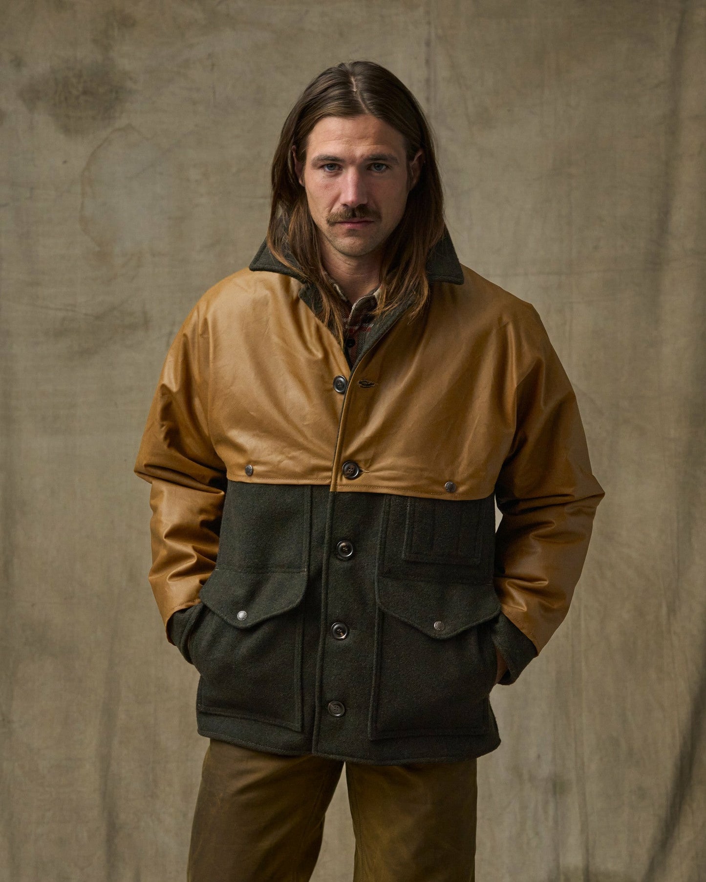 Filson Men Mackinaw Wool Caped Cruiser Jacket - Peat Black / Dark Tan