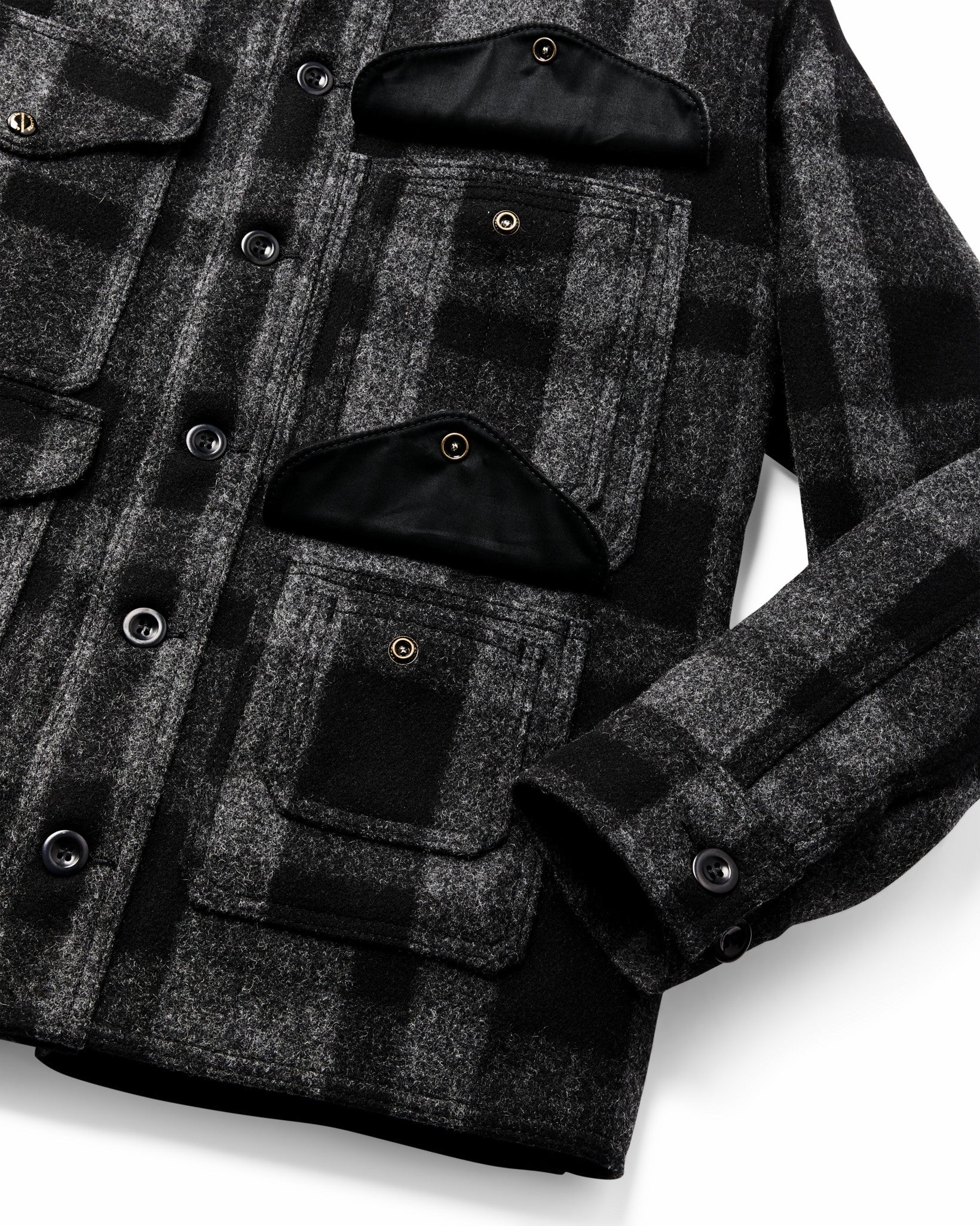 Filson Men 1940s Mackinaw Wool Cruiser Jacket - Charcoal / Black Heritage Plaid