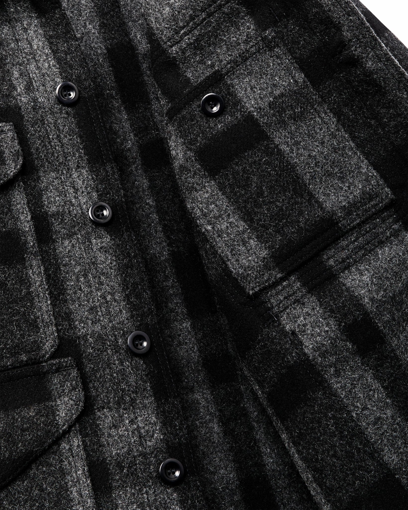Filson Men 1940s Mackinaw Wool Cruiser Jacket - Charcoal / Black Heritage Plaid