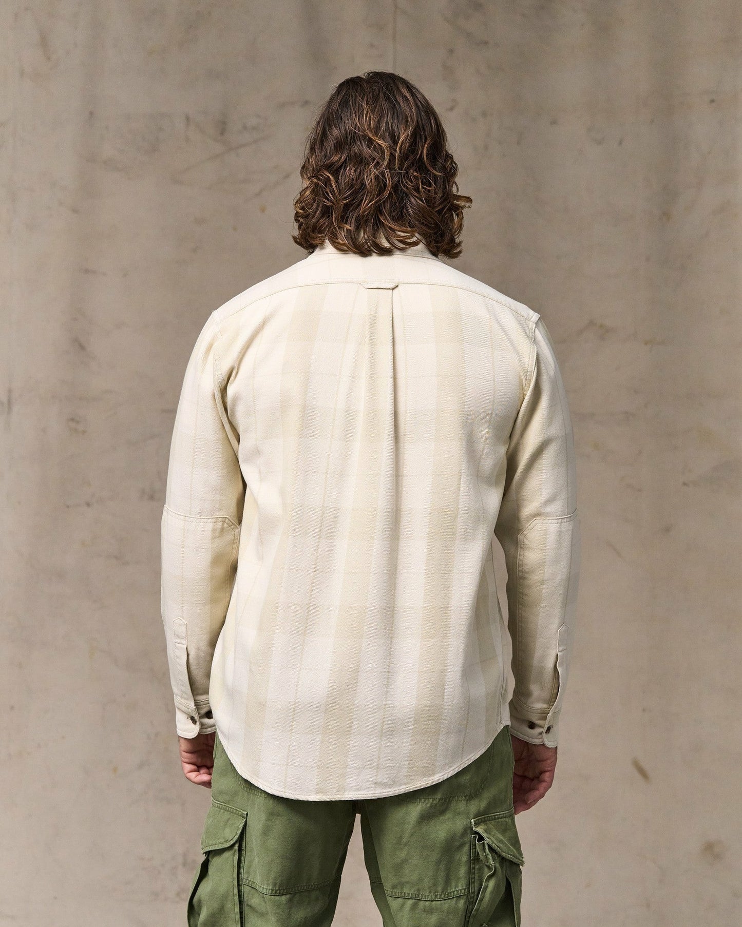 Filson Men Vintage Wash Alaskan Guide Shirt - Sand / Stone Plaid
