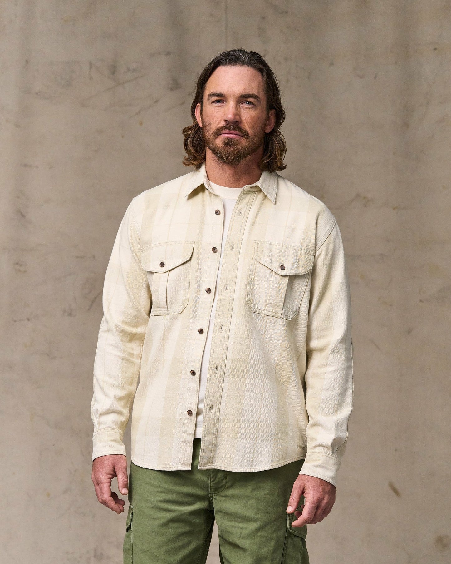 Filson Men Vintage Wash Alaskan Guide Shirt - Sand / Stone Plaid
