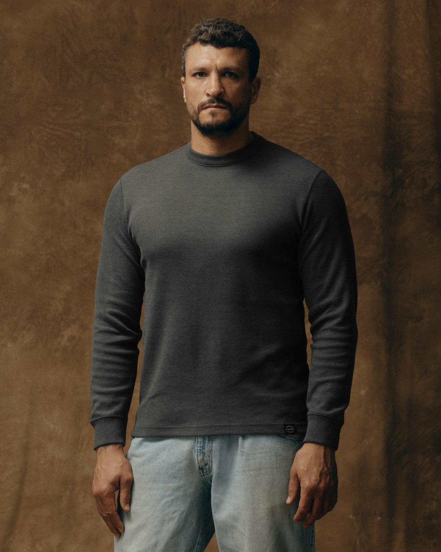 Filson Men Men's Waffle Knit Thermal Crewneck Sweatshirt — Charcoal