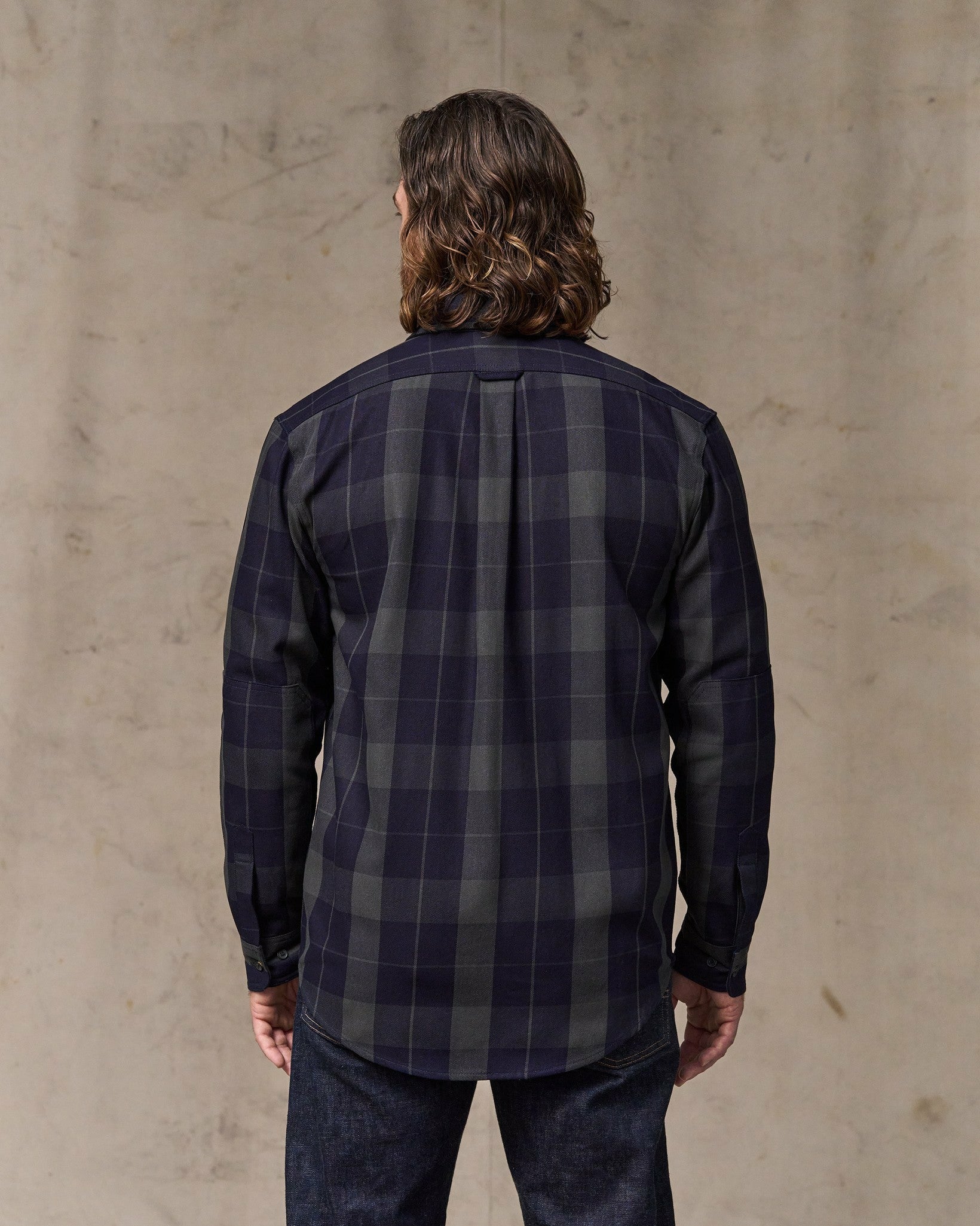 Filson Men Vintage Wash Alaskan Guide Shirt - Indigo / Faded Black