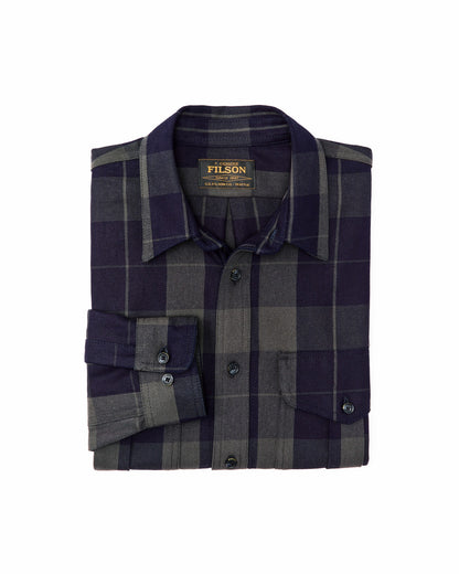 Filson Men Vintage Wash Alaskan Guide Shirt - Indigo / Faded Black