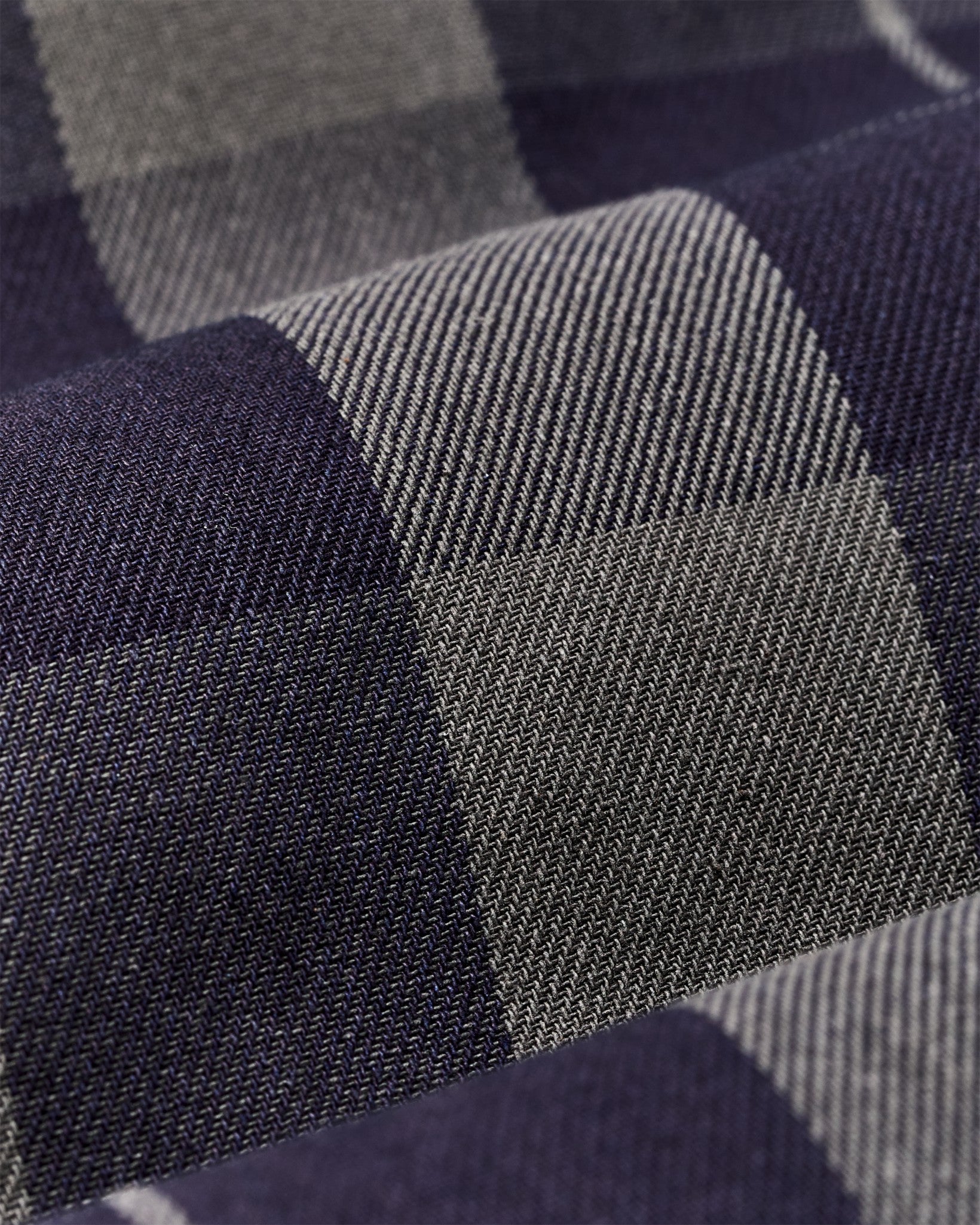 Filson Men Vintage Wash Alaskan Guide Shirt - Indigo / Faded Black