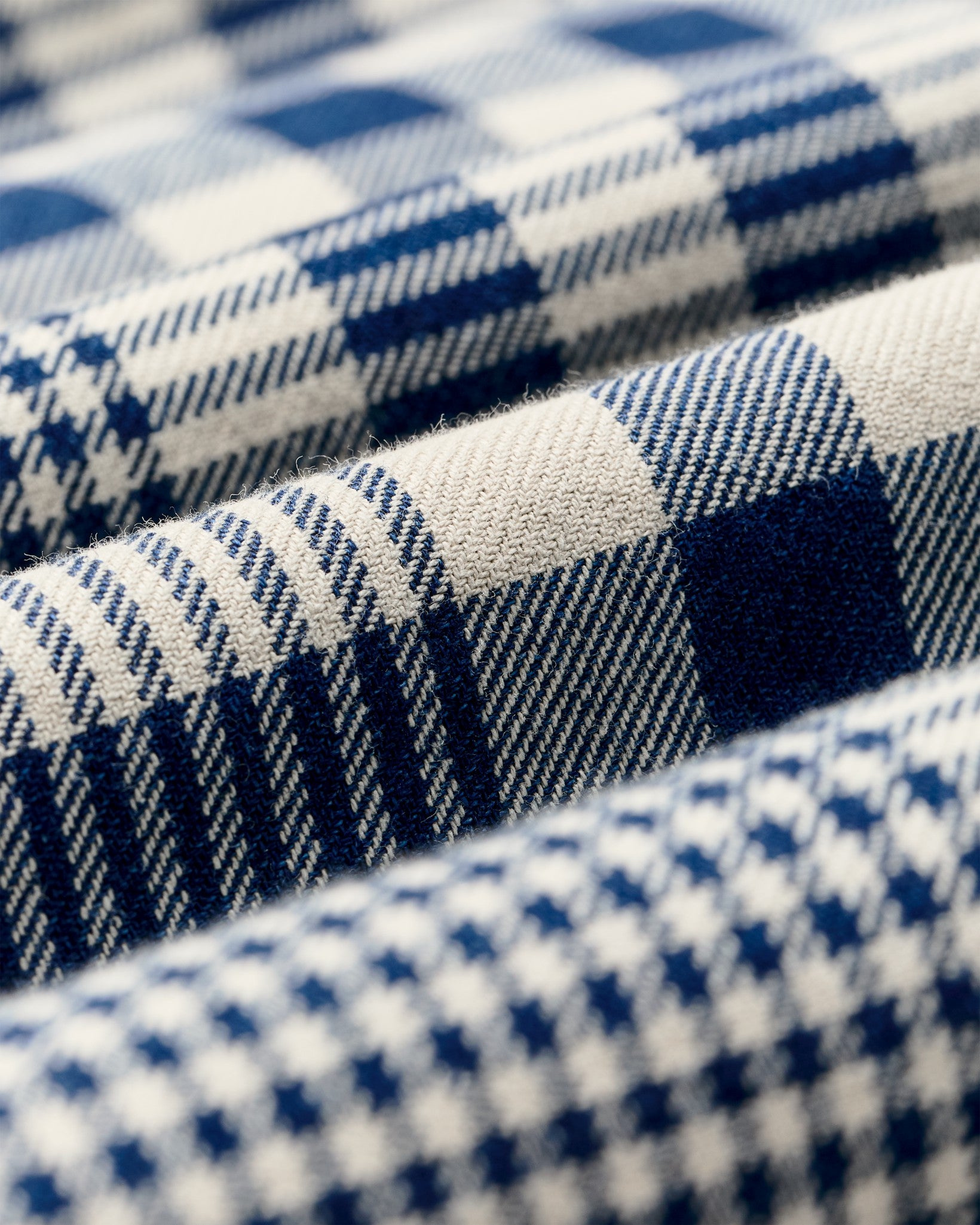 Filson Men Lightweight Alaskan Guide Shirt - Indigo Multi Plaid