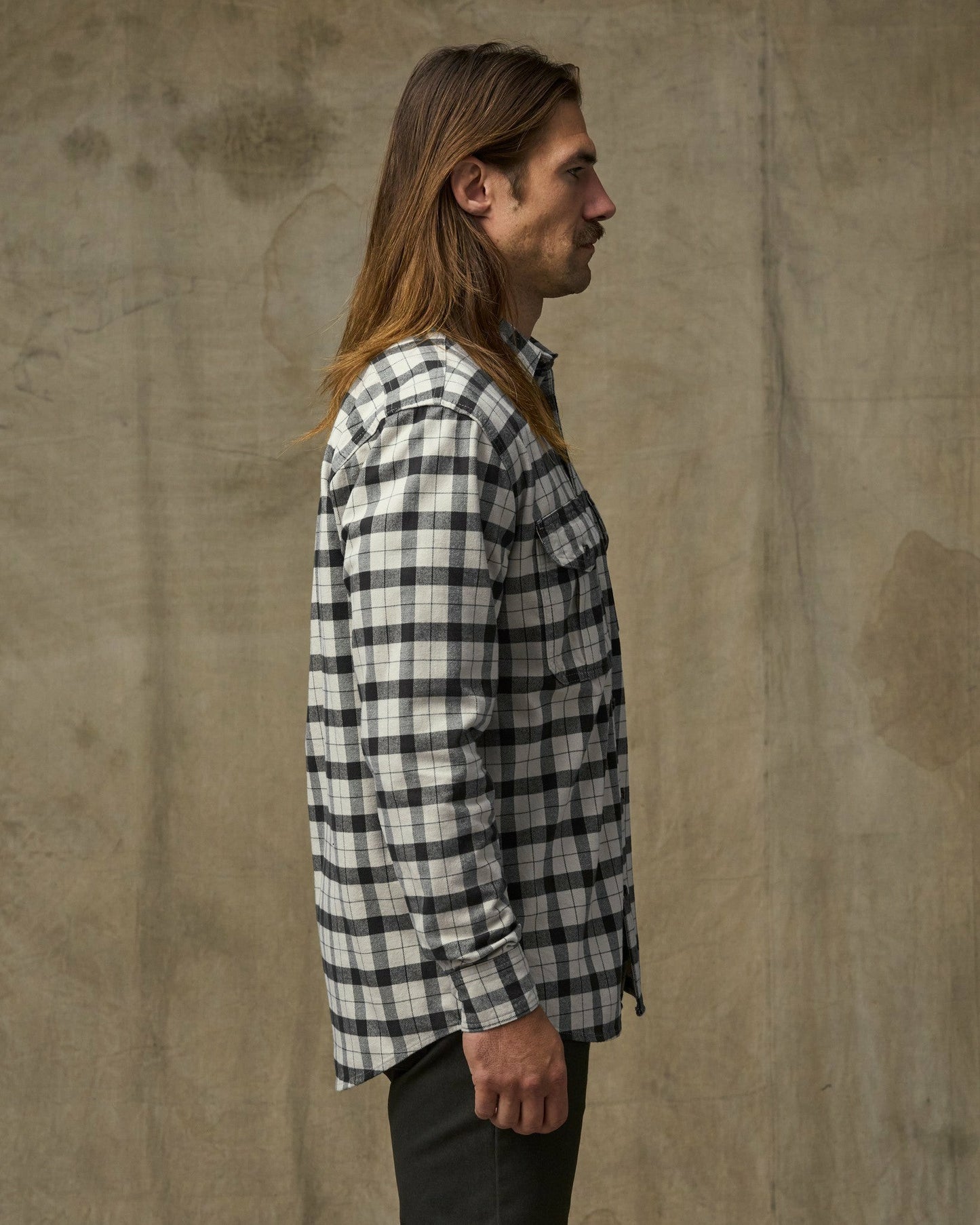 Filson Men Alaskan Guide Shirt - Cream / Peat / Multi Plaid