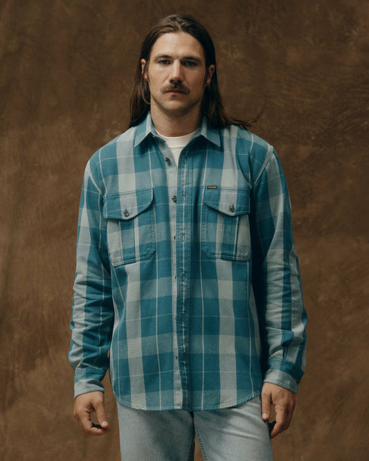 Filson Men Vintage Wash Alaskan Guide Shirt - Jasper / Dark Teal Plaid