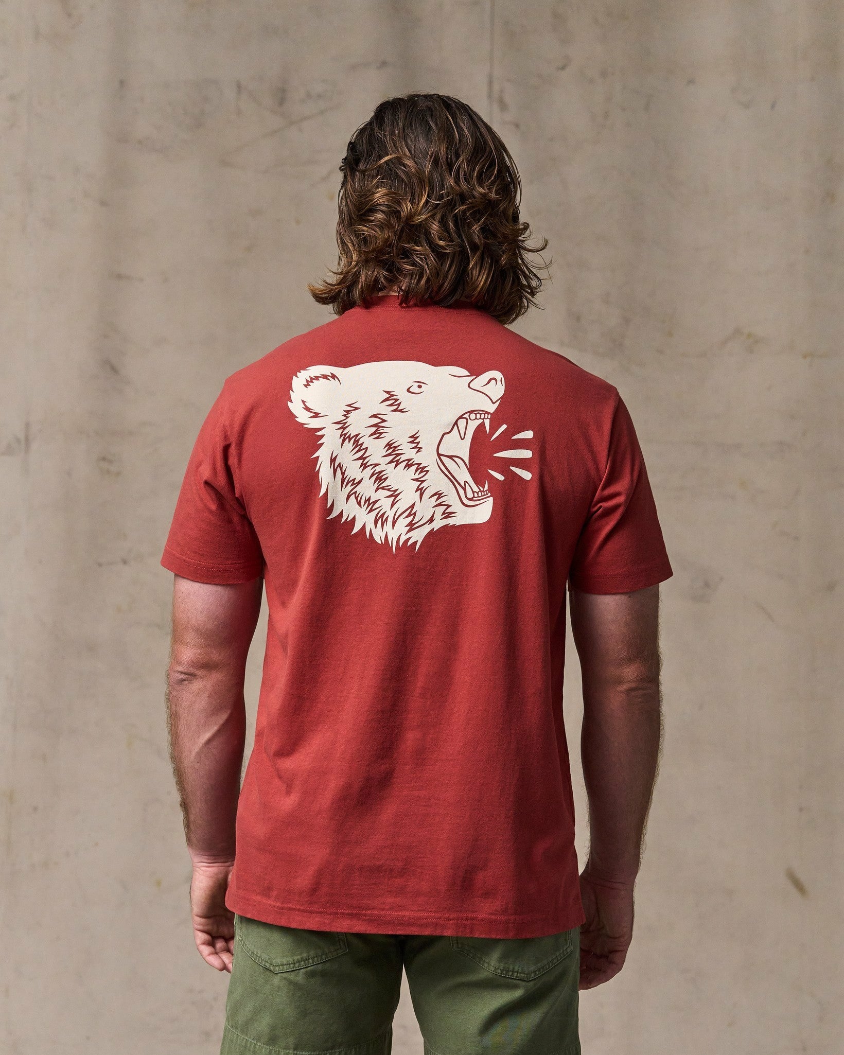 Filson Men Bear Graphic T-Shirt - Chili Oil