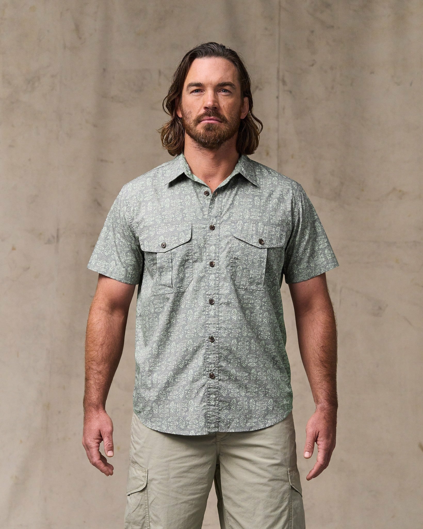 Filson Men Filson's Washed Short Sleeve Feather Cloth Shirt - Khaki / Print