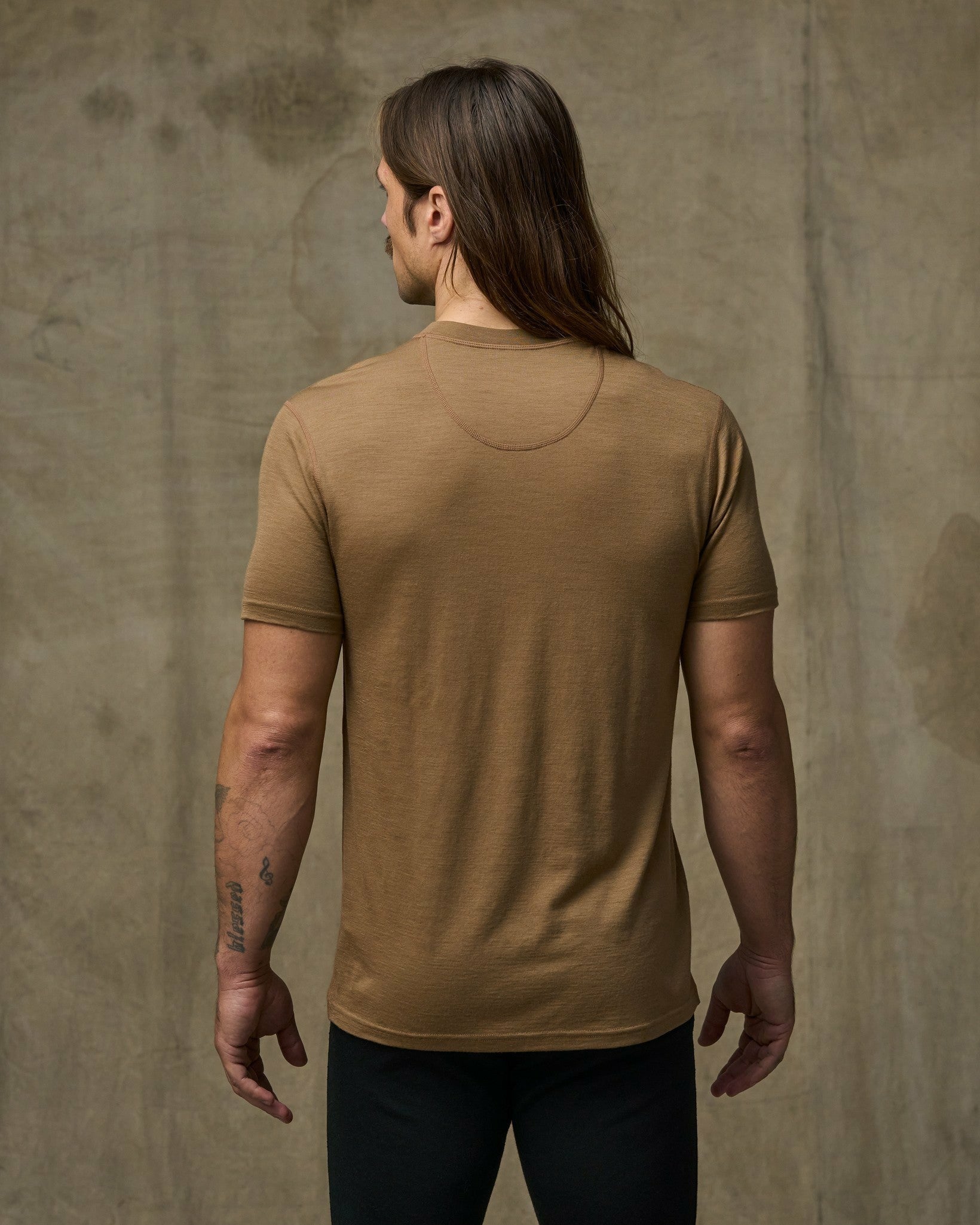 Filson Men 210g Merino Wool Short Sleeve Crewneck - Rugged Tan