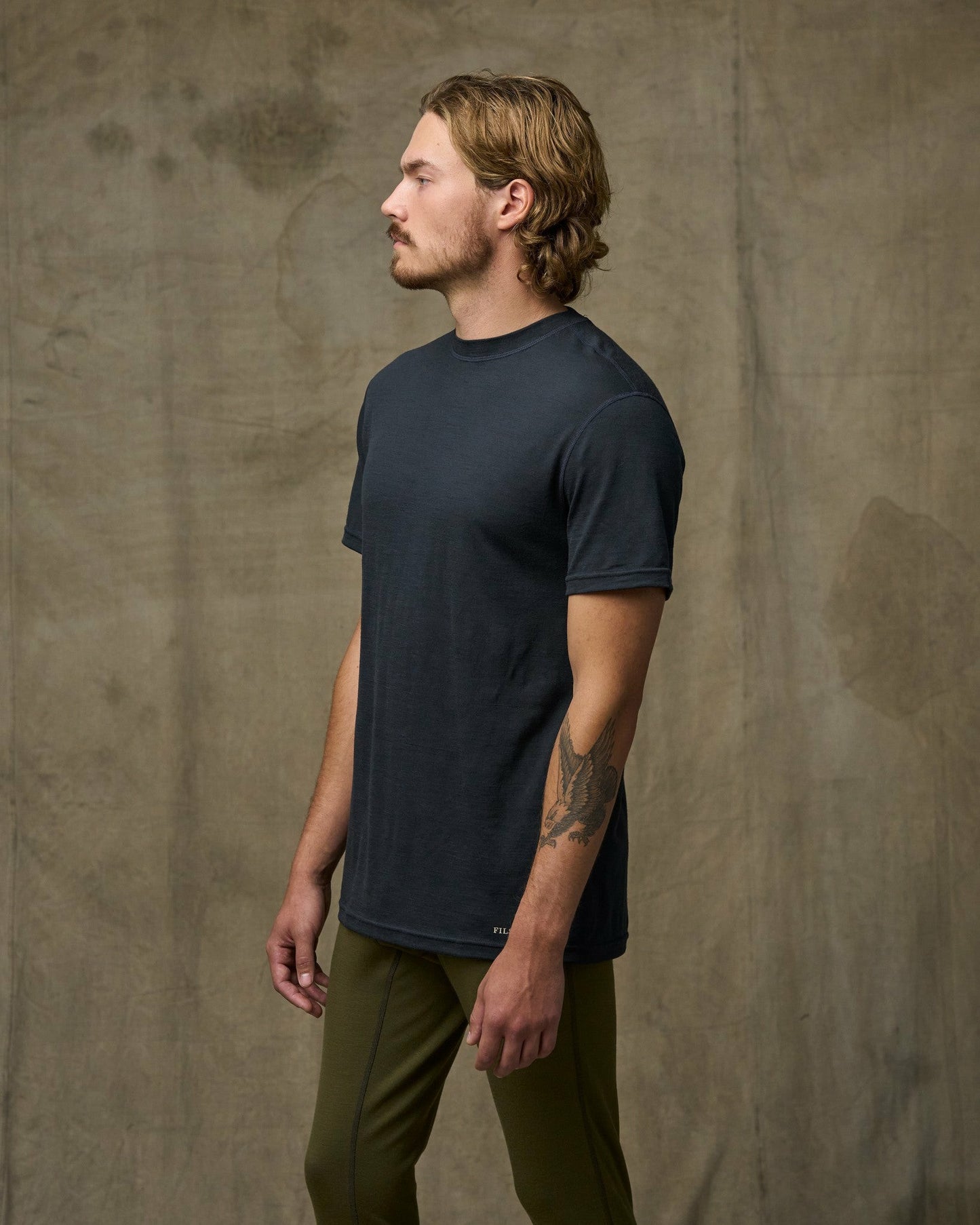 Filson Men 210g Merino Wool Short Sleeve Crewneck - Dark Navy