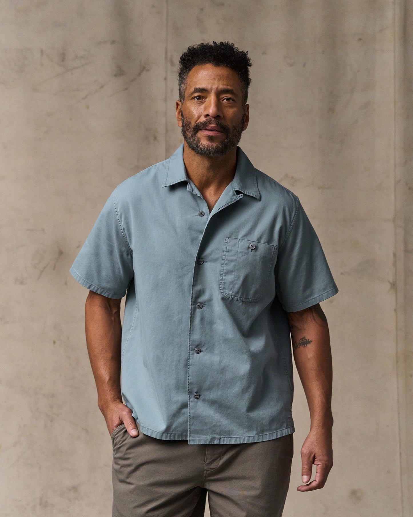 Filson Men Short Sleeve 4.5-oz. Twill Shirt - Lead