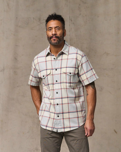 Filson Men Short Sleeve Lightweight Alaskan Guide Shirt - Light Blue / Tan Plaid