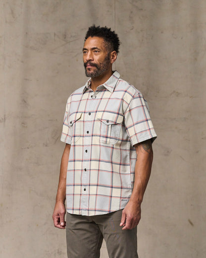 Filson Men Short Sleeve Lightweight Alaskan Guide Shirt - Light Blue / Tan Plaid
