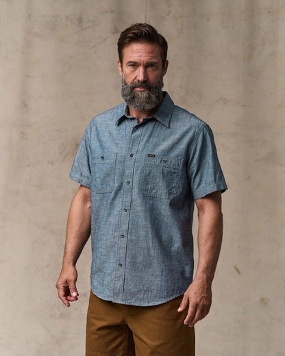 Filson Men Short-sleeve Embroidered Chambray Shirt - Rinsed Indigo