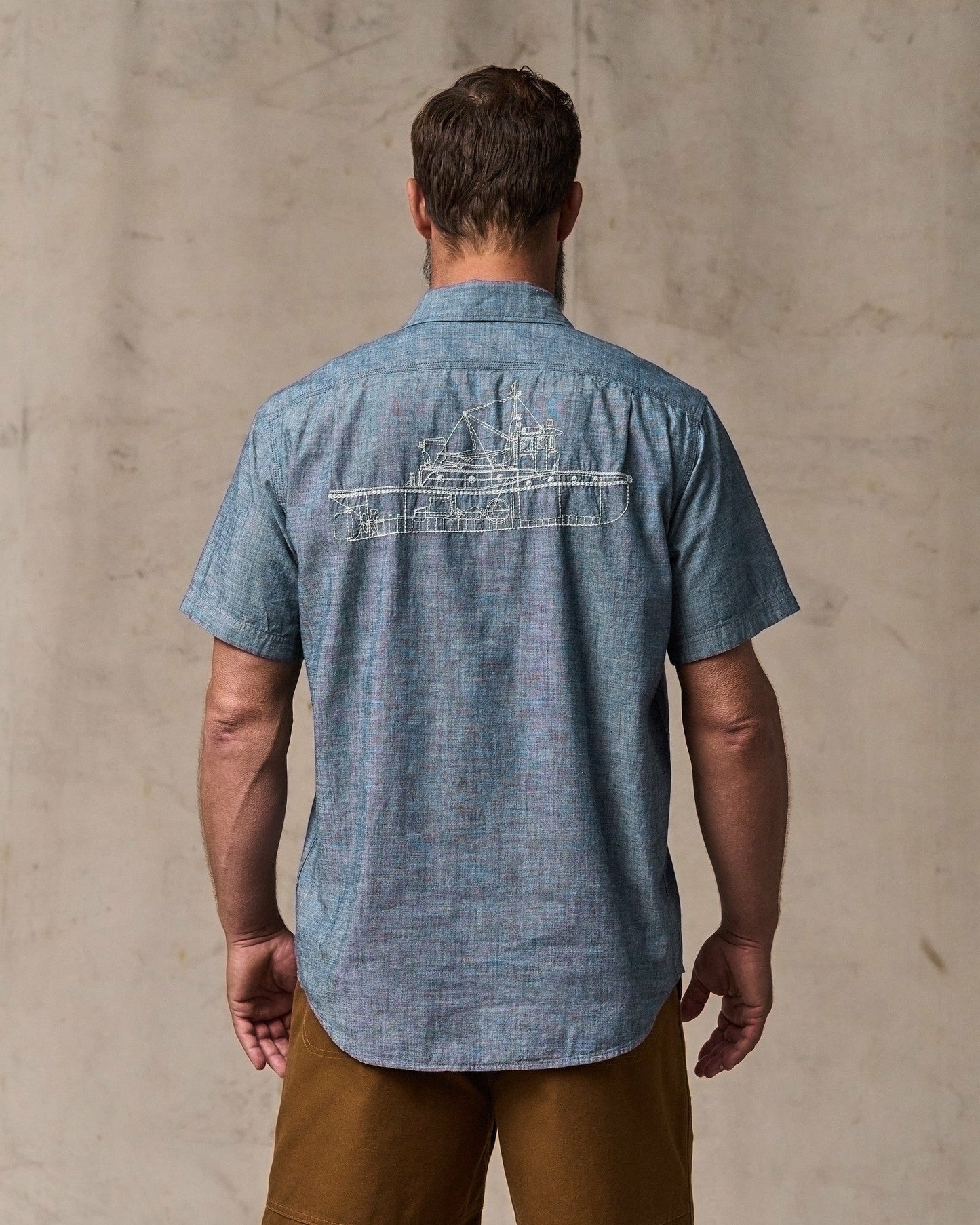 Filson Men Short-sleeve Embroidered Chambray Shirt - Rinsed Indigo