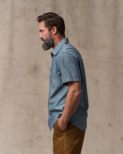 Filson Men Short-sleeve Embroidered Chambray Shirt - Rinsed Indigo