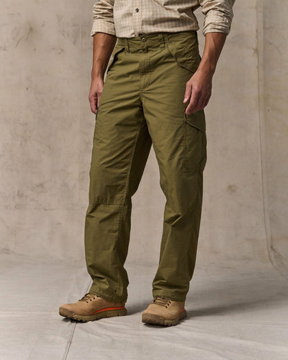 Filson Men Tropical Poplin Cargo Pants - Military Olive
