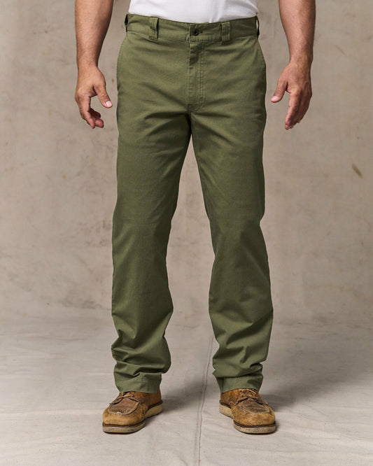 Filson Men Granite Mountain Flat Front Pants - Burnt Olive