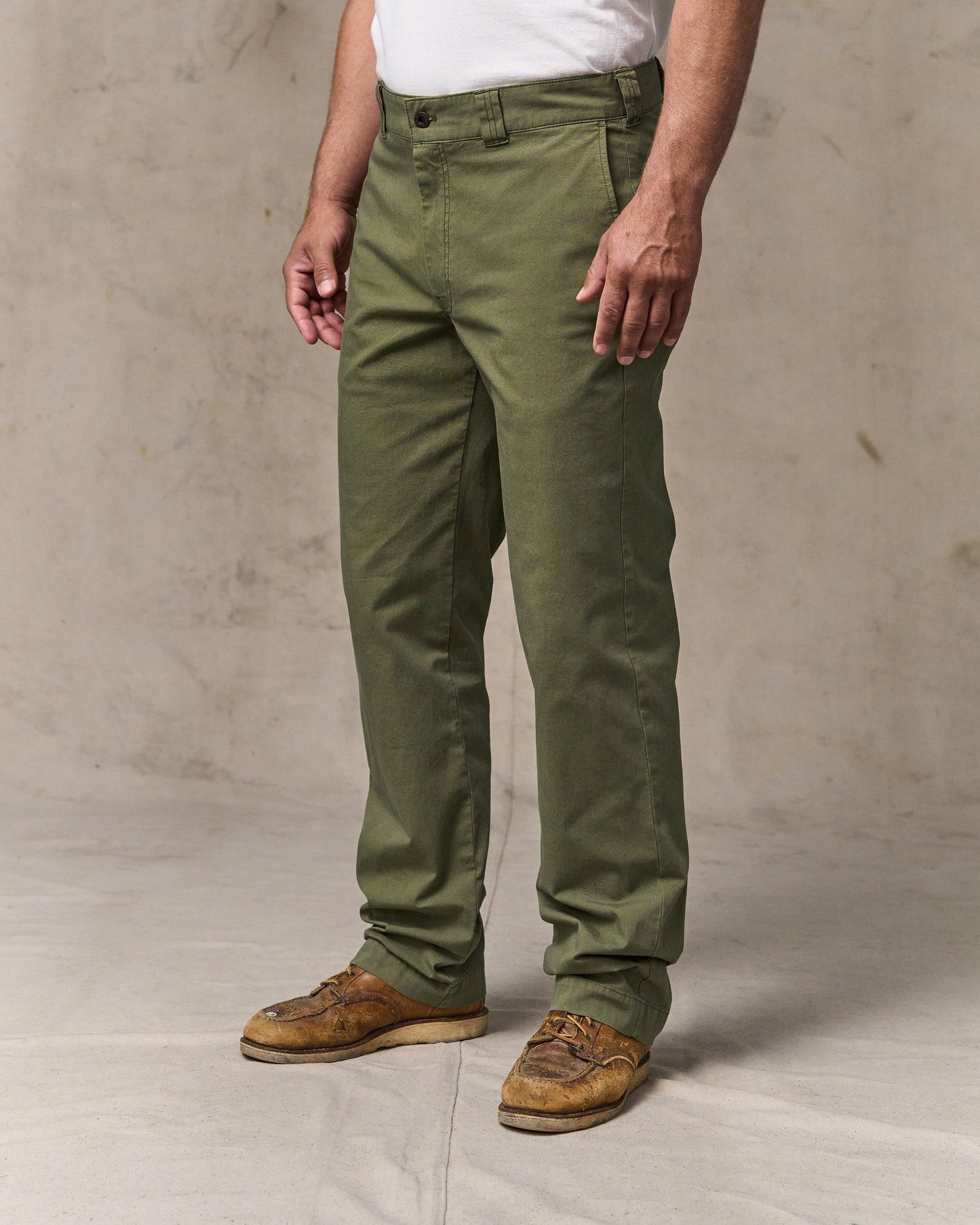 Filson Men Granite Mountain Flat Front Pants - Burnt Olive
