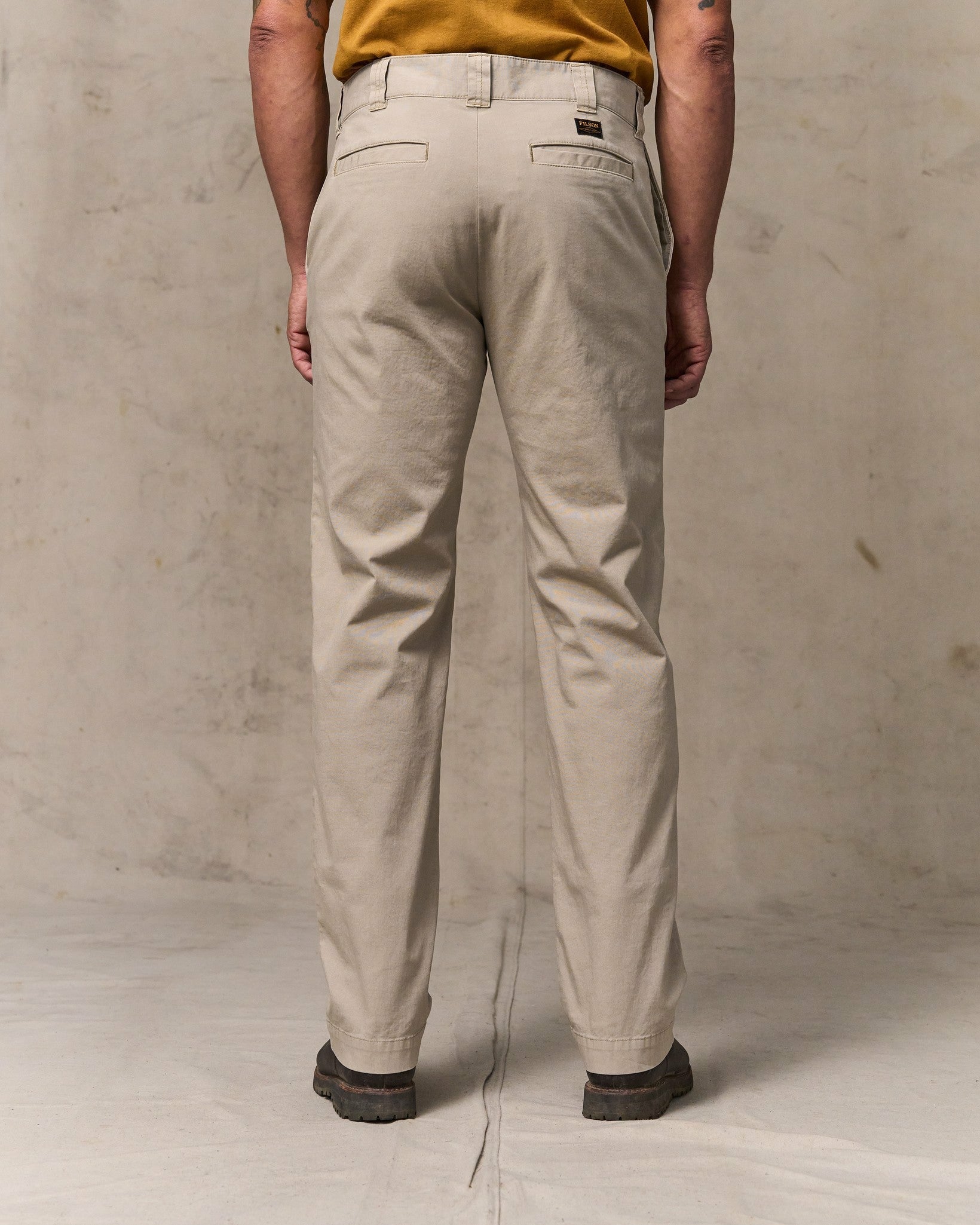 Filson Men Granite Mountain Flat Front Pants - Buck Tan
