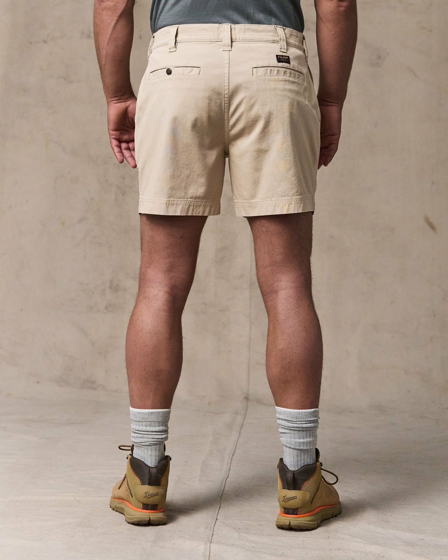 Filson Men Granite Mountain 6" Shorts - Buck Tan