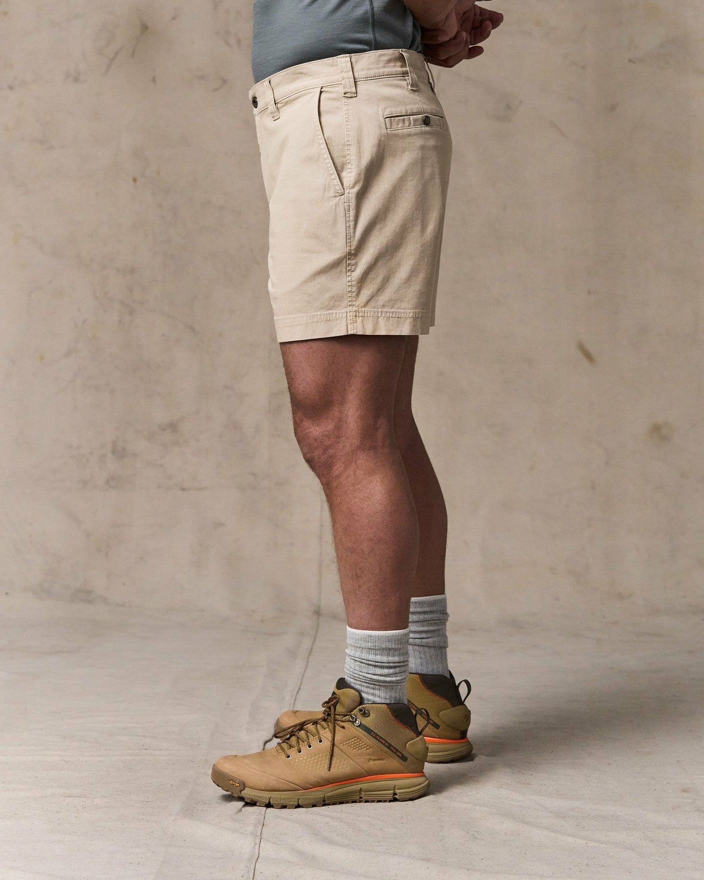 Filson Men Granite Mountain 6" Shorts - Buck Tan