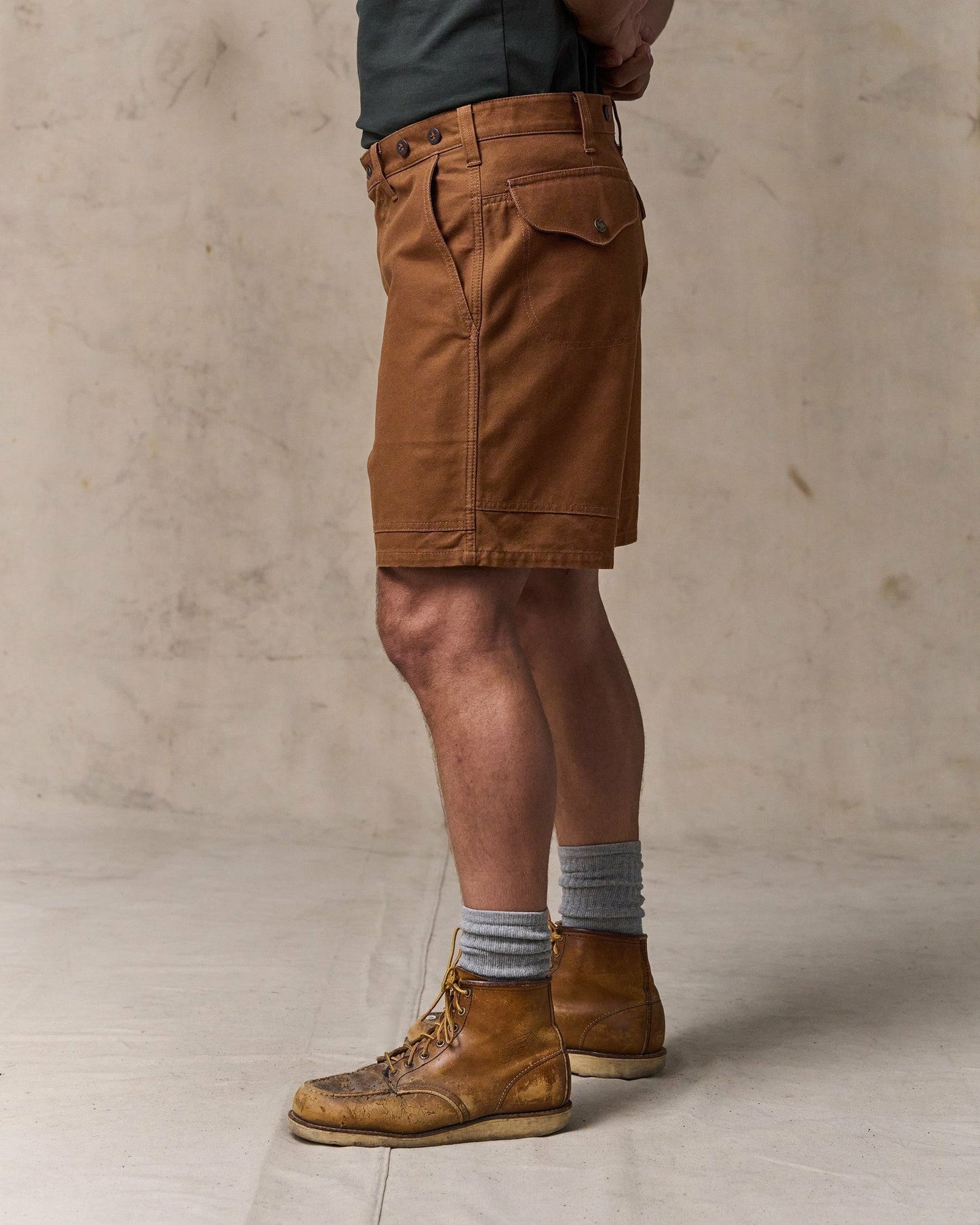 Filson Men Dry Tin Cloth Shorts - Whiskey