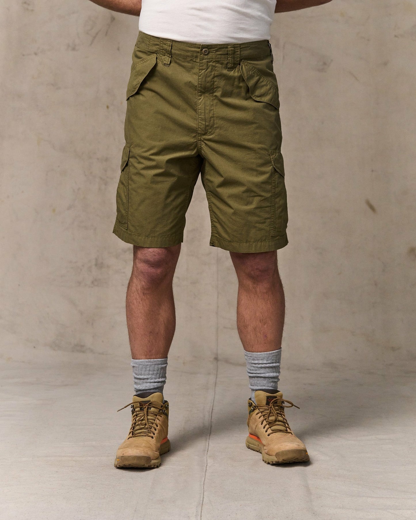 Filson Men Tropical Poplin Cargo Short - Military Olive