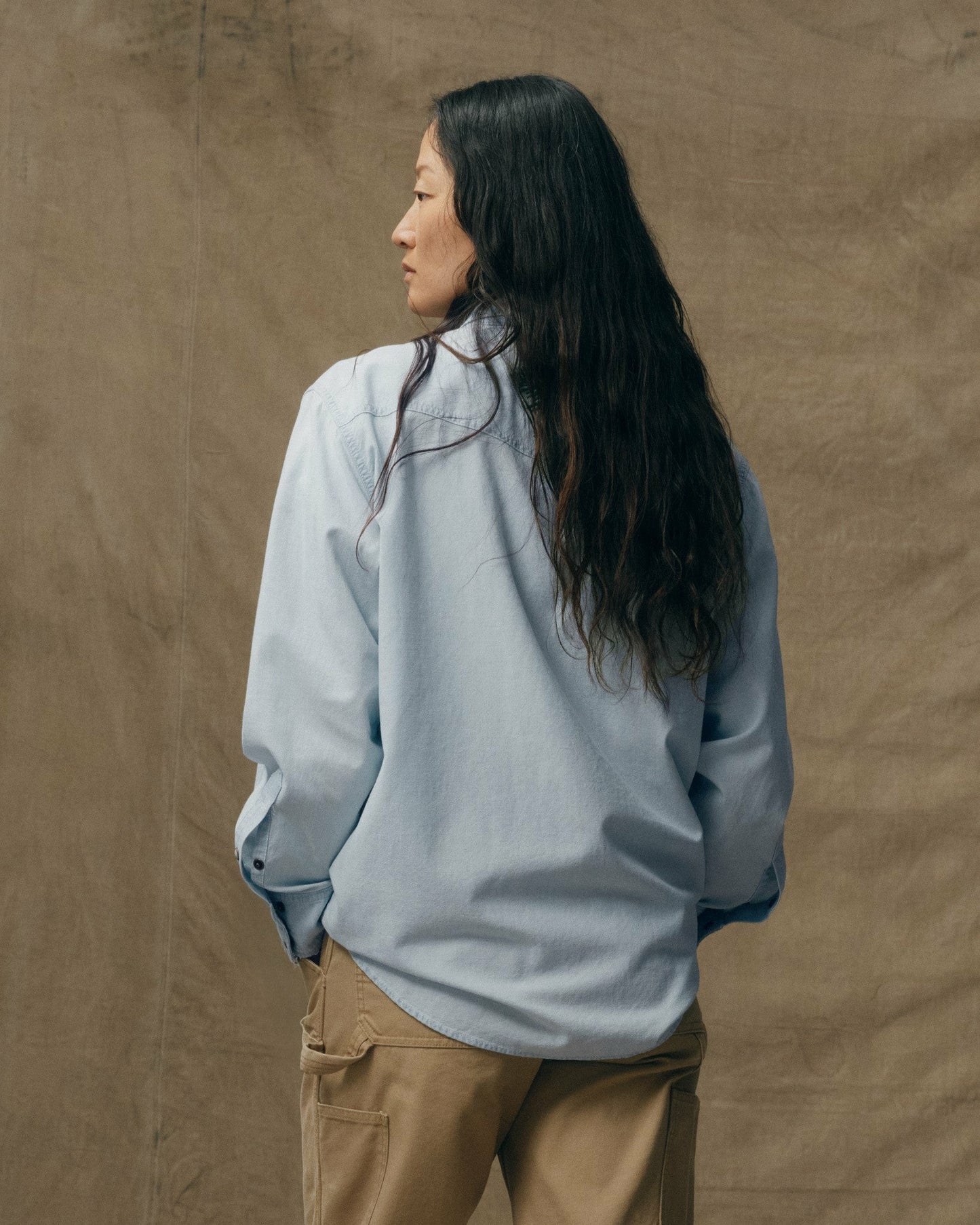 Filson Women Women's Embroidered Western Shirt - Light Indigo Chambray / Fields