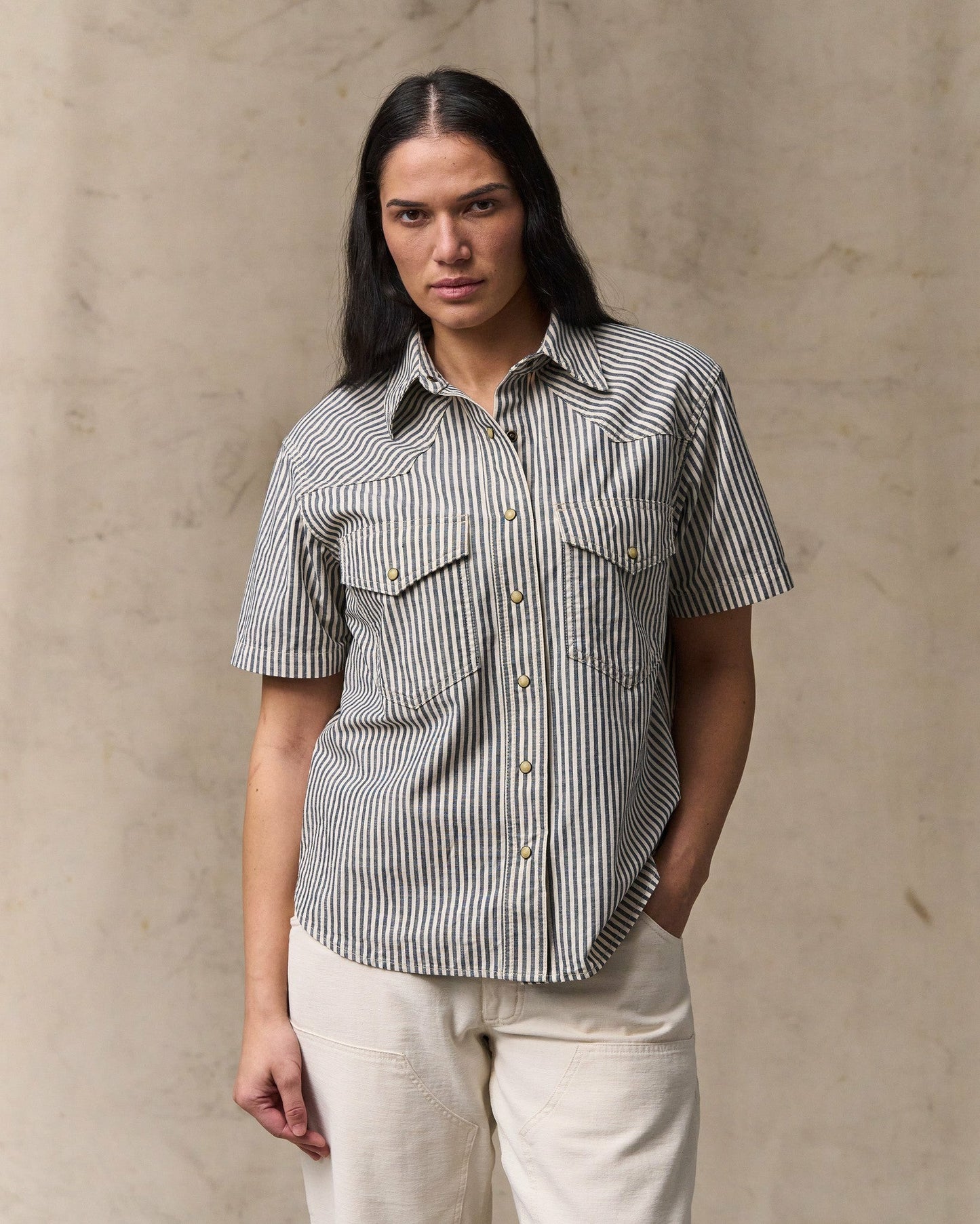 Filson Women Women's Short Sleeve Chambray Western Shirt - Indigo / Natural