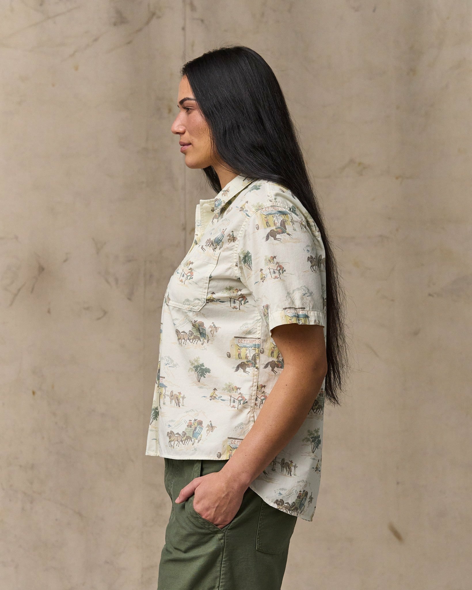 Filson Women Women's Twill Popover Shirt - Desert Natural Print