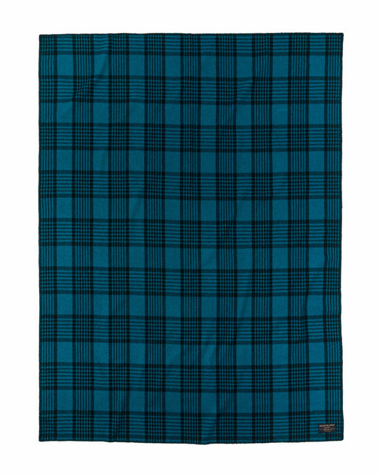 Filson Gear Mackinaw Wool Blanket - Blue / Black Plaid
